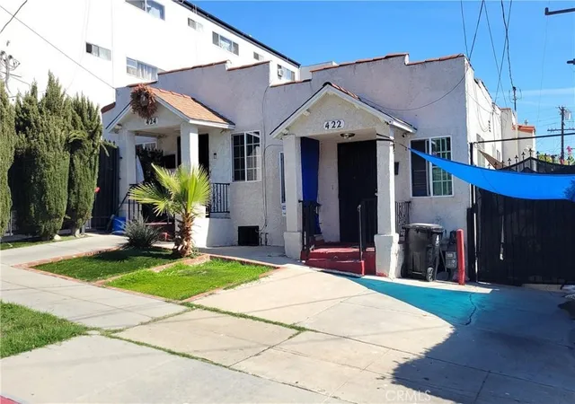 1st image of 422 Normandie Pl, Los Angeles, CA 90004 | MLS# SB25202487