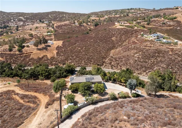 3rd image of 19075 Caesar Dr, Ramona, CA 92065 | MLS# PW25216283