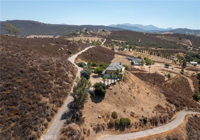 4th image of 19075 Caesar Dr, Ramona, CA 92065 | MLS# PW25216283