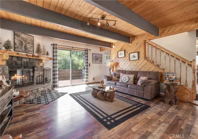 Photo 2 of Single family home for sale at 526 Catalina Rd, Big Bear Lake, CA 92315 | MLS# IG25215185 | Listing updated on 2026-10-01