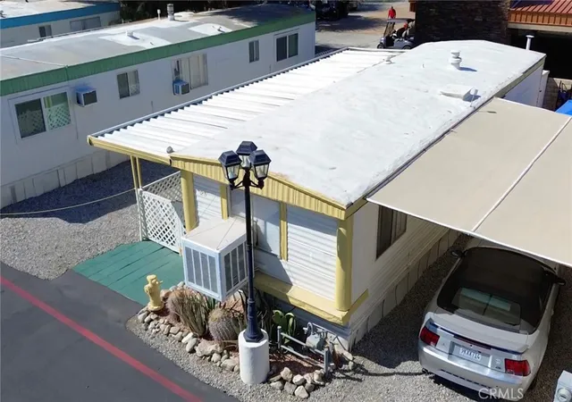 Photo 3 of Manufactured home for sale at 70210 Highway 111 #25, Rancho Mirage, CA 92270 | MLS# OC25216791 | Listing updated on 2026-02-13