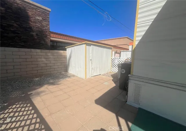 Photo 4 of Manufactured home for sale at 70210 Highway 111 #25, Rancho Mirage, CA 92270 | MLS# OC25216791 | Listing updated on 2026-02-13