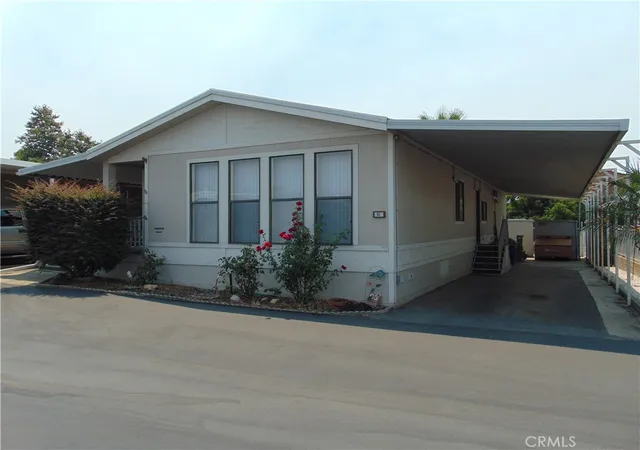 Photo 2 of Manufactured home for sale at 12618 3rd Street #63, Yucaipa, CA 92399 | MLS# IG25216545 | Listing updated on 2026-10-07