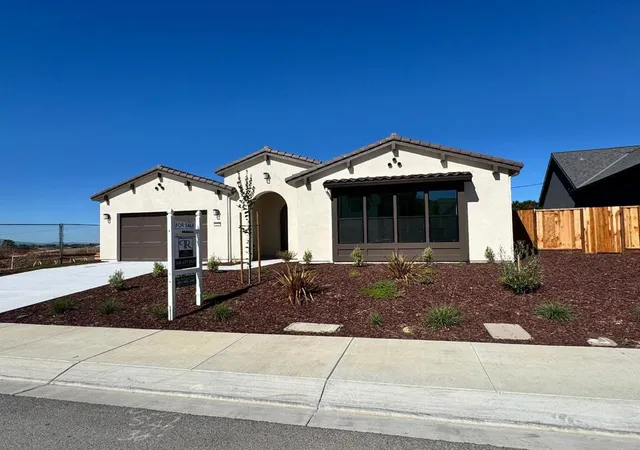 2nd image of 420 Maria, Hollister, CA 95023 | MLS# ML82018902