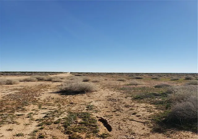 2nd image of 9 Pipeland Road, Boron, CA 93516 | MLS# IG25217089