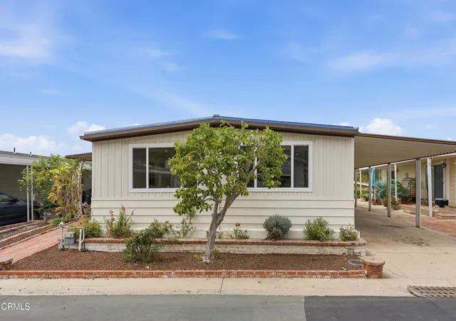 Homes for sale in Camarillo, CA | 21 Gitana Ave #142, Camarillo, CA 93012 | MLS# V1-32337