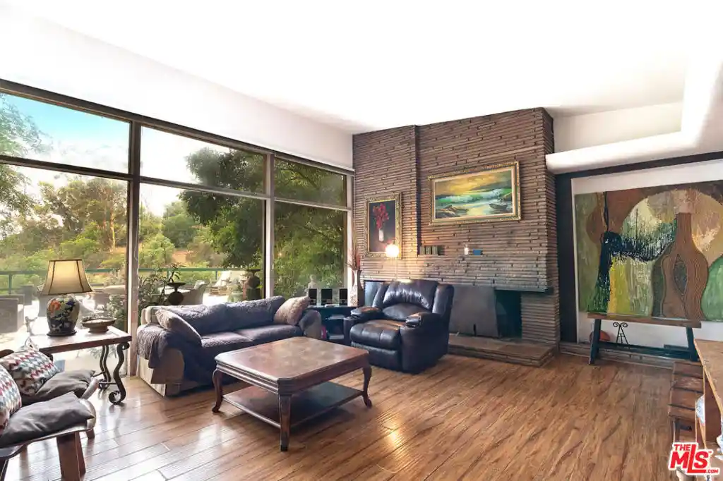 Photo 1 of Single family home for sale at 3201 Benedict Cyn Dr, Beverly Hills, CA 90210 | MLS# 25591069 | Listing updated on 2026-07-15