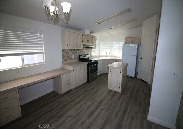 4th image of 1456 Philadelphia #182, Ontario, CA 91761 | MLS# CV25217617