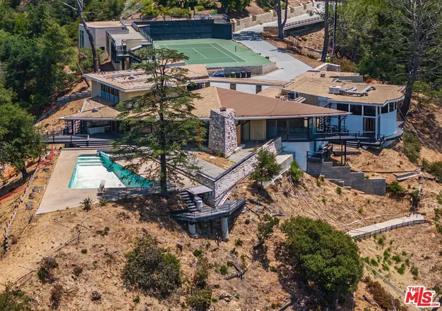 5th image of 2859 Coldwater Canyon Dr, Beverly Hills, CA 90210 | MLS# 25590647
