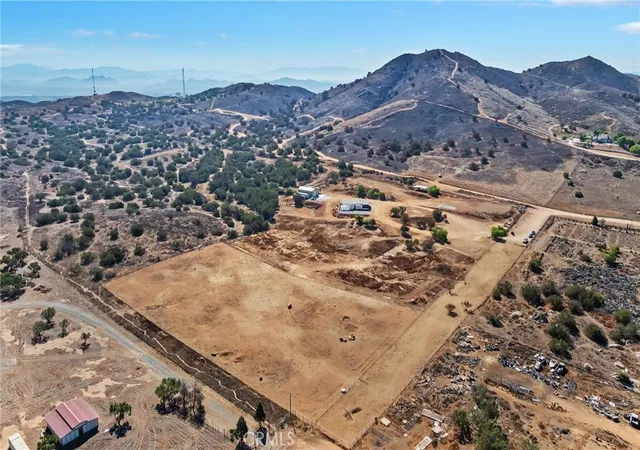 3rd image of 19310 Ann Way, Lake Mathews, CA 92570 | MLS# SW25217792