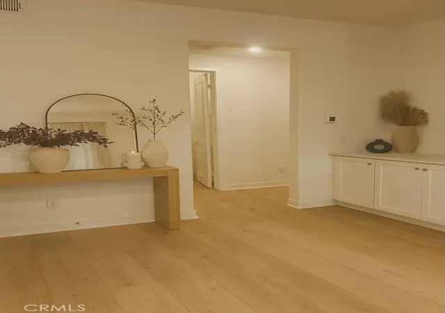 3rd image of 27228 Diamond Peak Ln #301, Valencia, CA 91381 | MLS# SR25217782