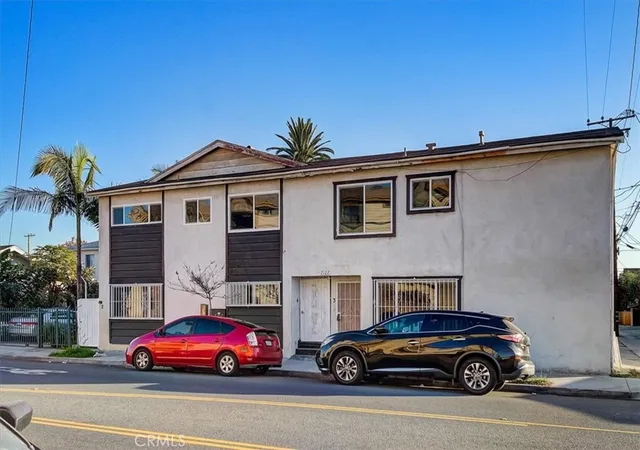 Homes for sale in Long Beach, CA | 2122 E 10th St, Long Beach, CA 90804 | MLS# PF25218738
