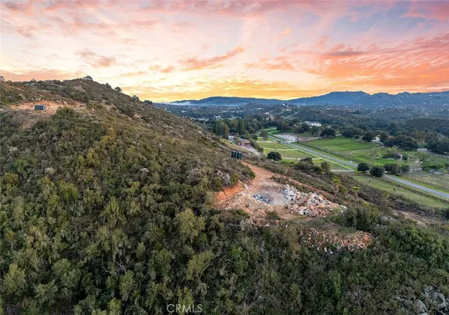 Photo 4 of Land for sale at 39948 Avenida La Cresta, Murrieta, CA 92562 | MLS# SW25219033 | Listing updated on 2026-09-10