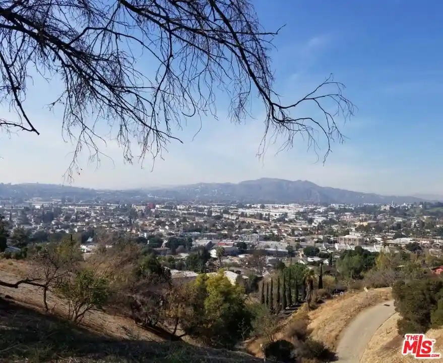 Photo 1 of Land for sale at 0 El Rosa, Los Angeles, CA 90065 | MLS# 25593957 | Listing updated on 2026-10-16
