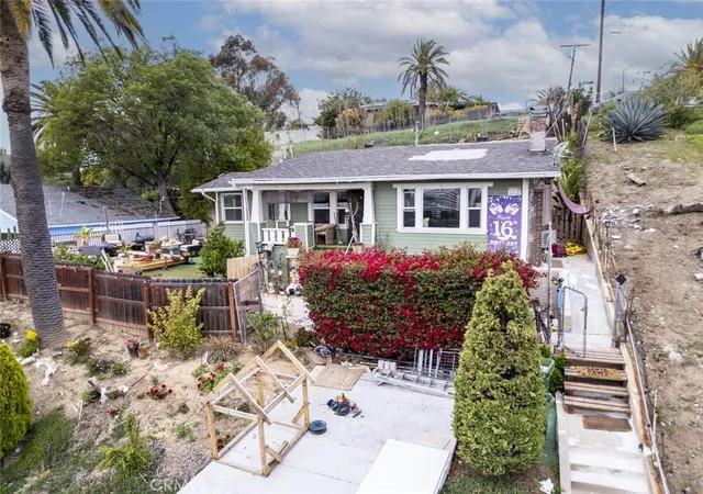 3rd image of 3811 Manitou Ave, Los Angeles, CA 90031 | MLS# SR25219305