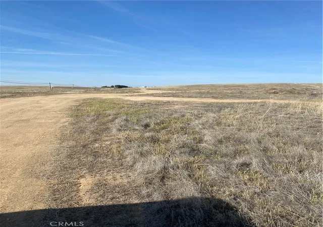 3rd image of 9800 Kern Canyon Rd, Bakersfield, CA 93306 | MLS# FR25219881