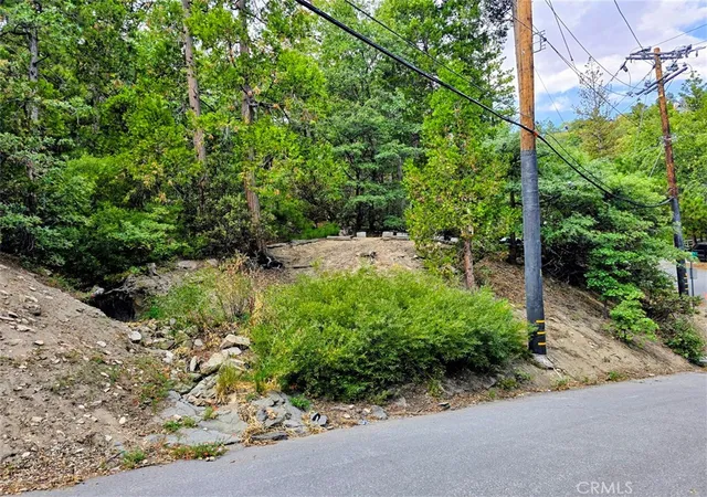 Photo 3 of Sale Pending at 0 Zurich Dr, Lake Arrowhead, CA 92352 | MLS# IG25219859 | Listing updated on 2026-07-16