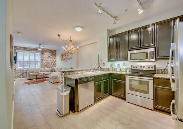 Condominium at 350 K St #211, San Diego, CA 92101 | MLS# NDP2509161 | | Sold on 2025-12-24