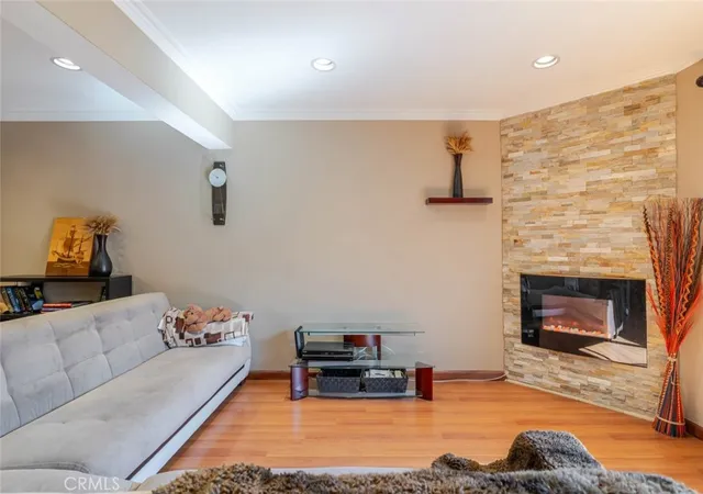 4th image of 6232 Morse Ave, North Hollywood, CA 91606 | MLS# SR25218886