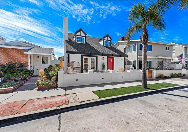 Homes for sale in Newport Beach, CA | 2137 Miramar, Newport Beach, CA 92661 | MLS# PW25221206