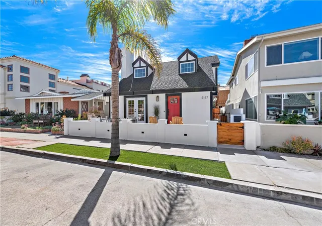 5th image of 2137 Miramar, Newport Beach, CA 92661 | MLS# PW25221206