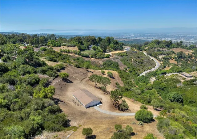Photo 3 of Land for sale at 4 Poppy Trail, Rolling Hills, CA 90274 | MLS# SB25221444 | Listing updated on 2026-09-16