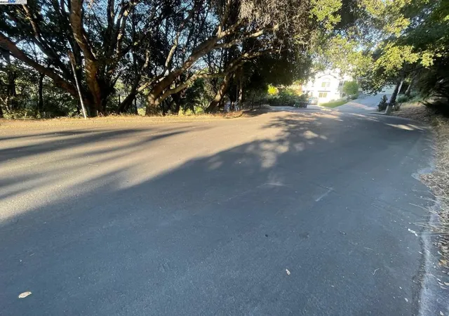 5th image of 25265 Morse Ct, Hayward, CA 94542 | MLS# 41112184