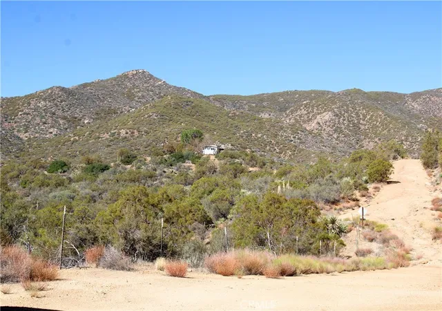 Homes for sale in Anza, CA | 52 Trails End Ln, Anza, CA 92539 | MLS# SW25221528