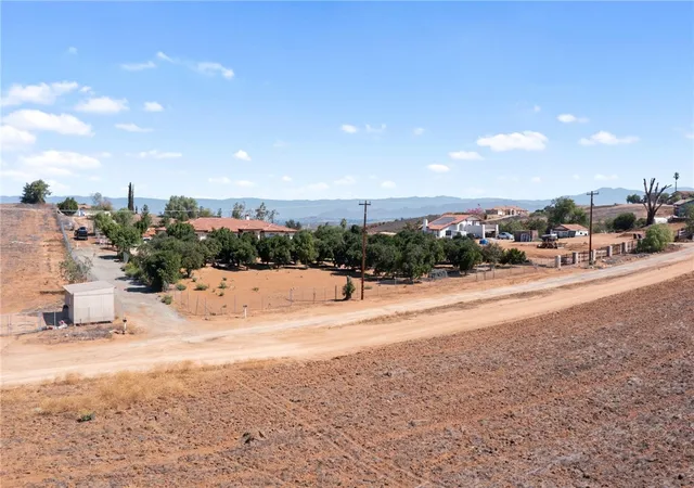 3rd image of 14350 Blackburn Rd, Lake Mathews, CA 92503 | MLS# IV25221212
