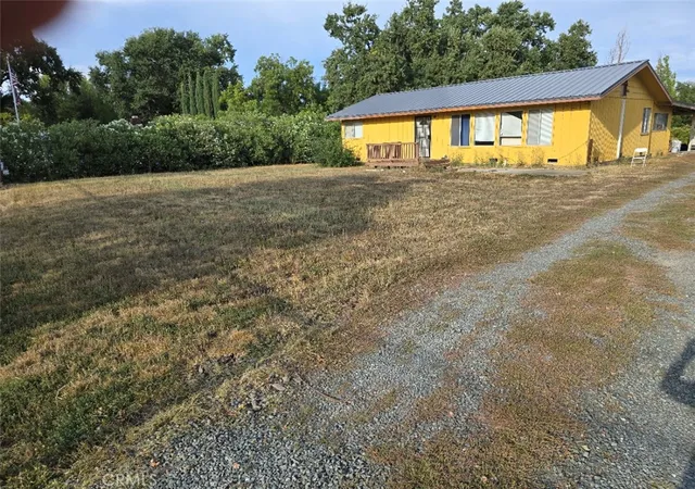 Homes for sale in Lakeport, CA | 2906 Park View Dr, Lakeport, CA 95453 | MLS# LC25221721