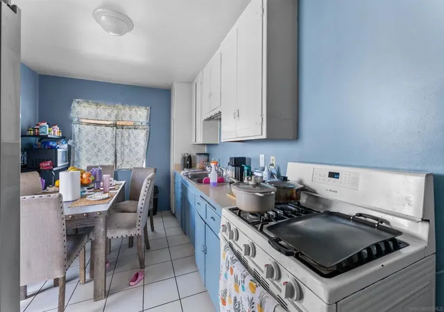 Listing Photo 5 - Condo for sale in building located at 2673 Massachusetts Ave, Lemon Grove, CA 91945