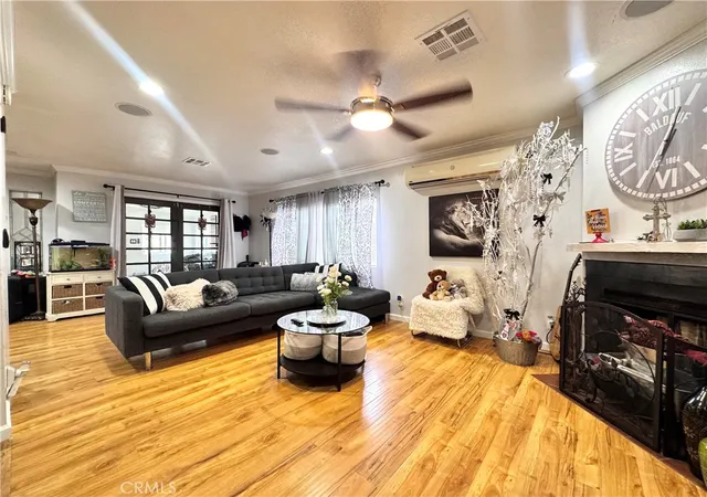 Photo 2 of Manufactured home for sale at 36200 Paradise Ranch Rd #120, Castaic, CA 91384 | MLS# SR25222963 | Listing updated on 2026-09-19