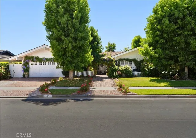 Photo 1 of Sale Pending at 1721 Antigua Way, Newport Beach, CA 92660 | MLS# NP25174948 | Listing updated on 2026-05-11