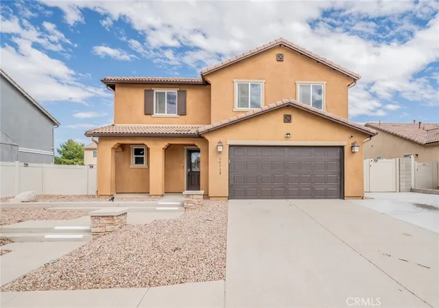 Photo 1 of Single family home for sale at 16013 Papago Pl, Victorville, CA 92394 | MLS# DW25223269 | Listing updated on 2026-09-03