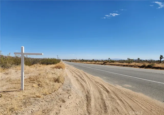 Photo 1 of Land for sale at 1901 Old Woman Springs Rd, Yucca Valley, CA 92284 | MLS# HD25223462 | Listing updated on 2026-03-31