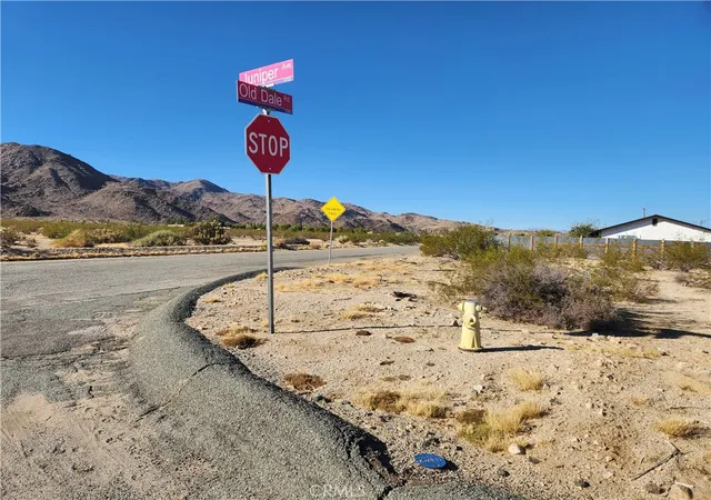 5th image of 4 Lot Juniper Ave, 29 Palms, CA 92277 | MLS# HD25223577