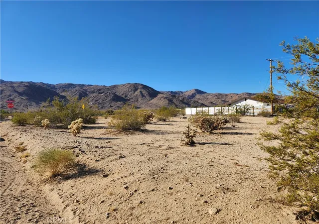 4th image of 3 Lot Juniper Ave, 29 Palms, CA 92277 | MLS# HD25223590