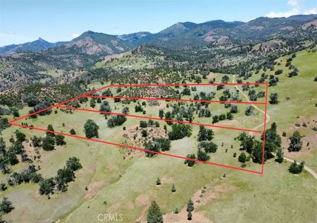 18th image of 0 Xx Yellow Dog Trail, Hornbrook, CA 96044 | MLS# SN25217843