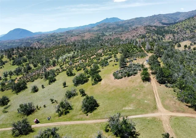 5th image of 0 Xx Yellow Dog Trail, Hornbrook, CA 96044 | MLS# SN25217843