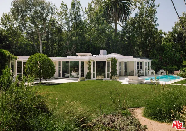 1st image of 101 Bel Air Rd, Los Angeles, CA 90077 | MLS# 25596395