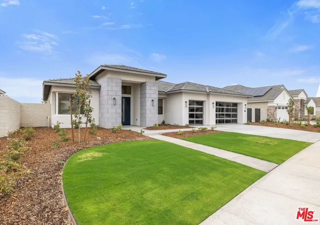 2nd image of 3703 Pathway Ct, Bakersfield, CA 93311 | MLS# 25597559