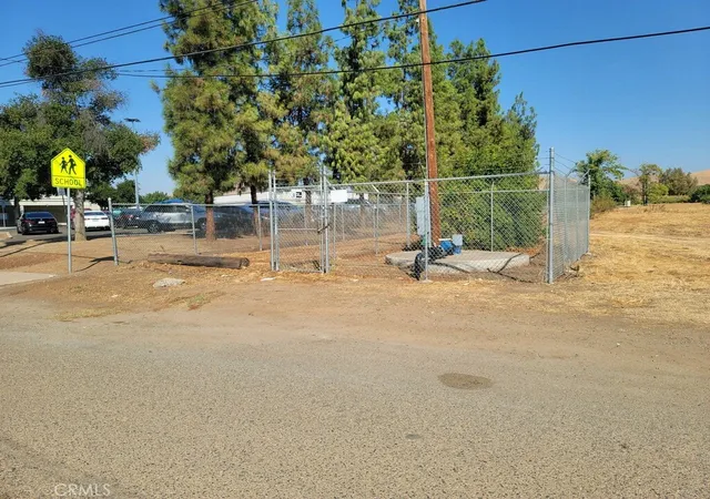 Homes for sale in Porterville, CA | 740 E Mulberry, Porterville, CA 93257 | MLS# PW25226064