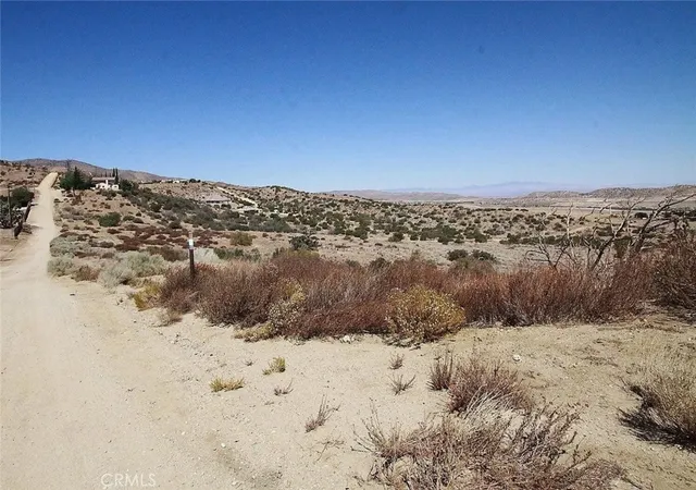3rd image of 0 Camares Dr, Palmdale, CA 93551 | MLS# SR25226405