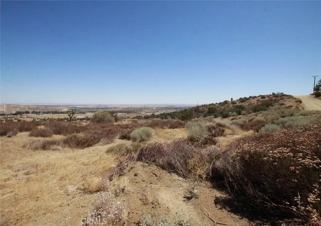 4th image of 0 Camares Dr, Palmdale, CA 93551 | MLS# SR25226405