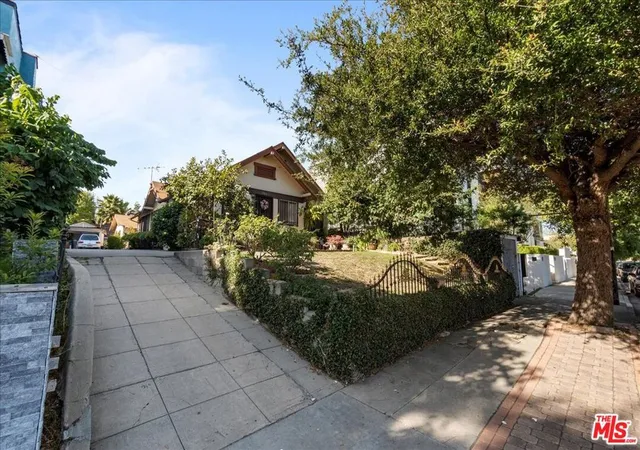 2nd image of 741 N Harvard Blvd, Los Angeles, CA 90029 | MLS# 25596443