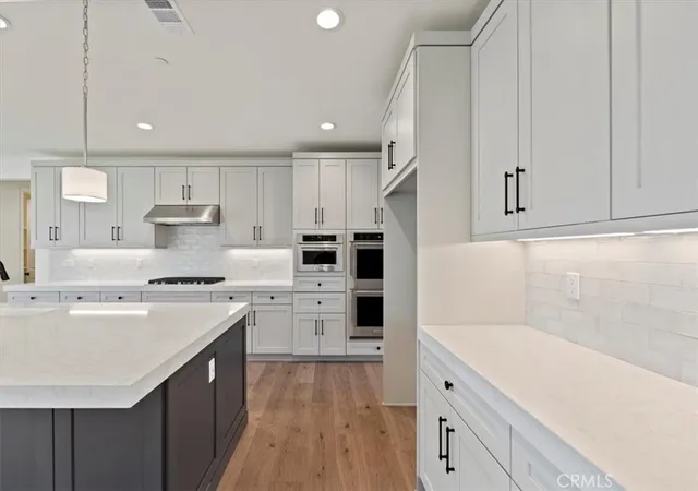 Photo 4 of Sale Pending at 2941 Orchard Glen, Escondido, CA 92026 | MLS# OC25227049 | Listing updated on 2025-11-10