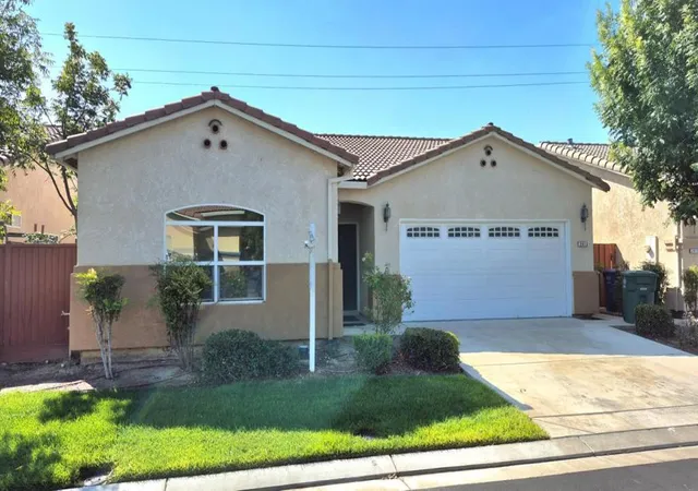 Homes for sale in Los Banos, CA | 2913 Las Flores Cir, Los Banos, CA 93635 | MLS# ML82023138