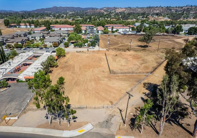 4th image of 1703 Main St, Ramona, CA 92065 | MLS# NDP2509424