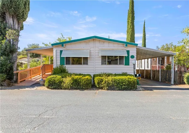 Photo 2 of Manufactured home for sale at 400 Sulphur Bank Dr #73, Clearlake Oaks, CA 95423 | MLS# LC25226448 | Listing updated on 2026-09-29