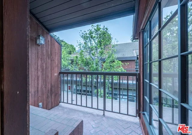 Homes for sale in Santa Monica, CA | 202 San Vicente Blvd #15, Santa Monica, CA 90402 | MLS# 25598969